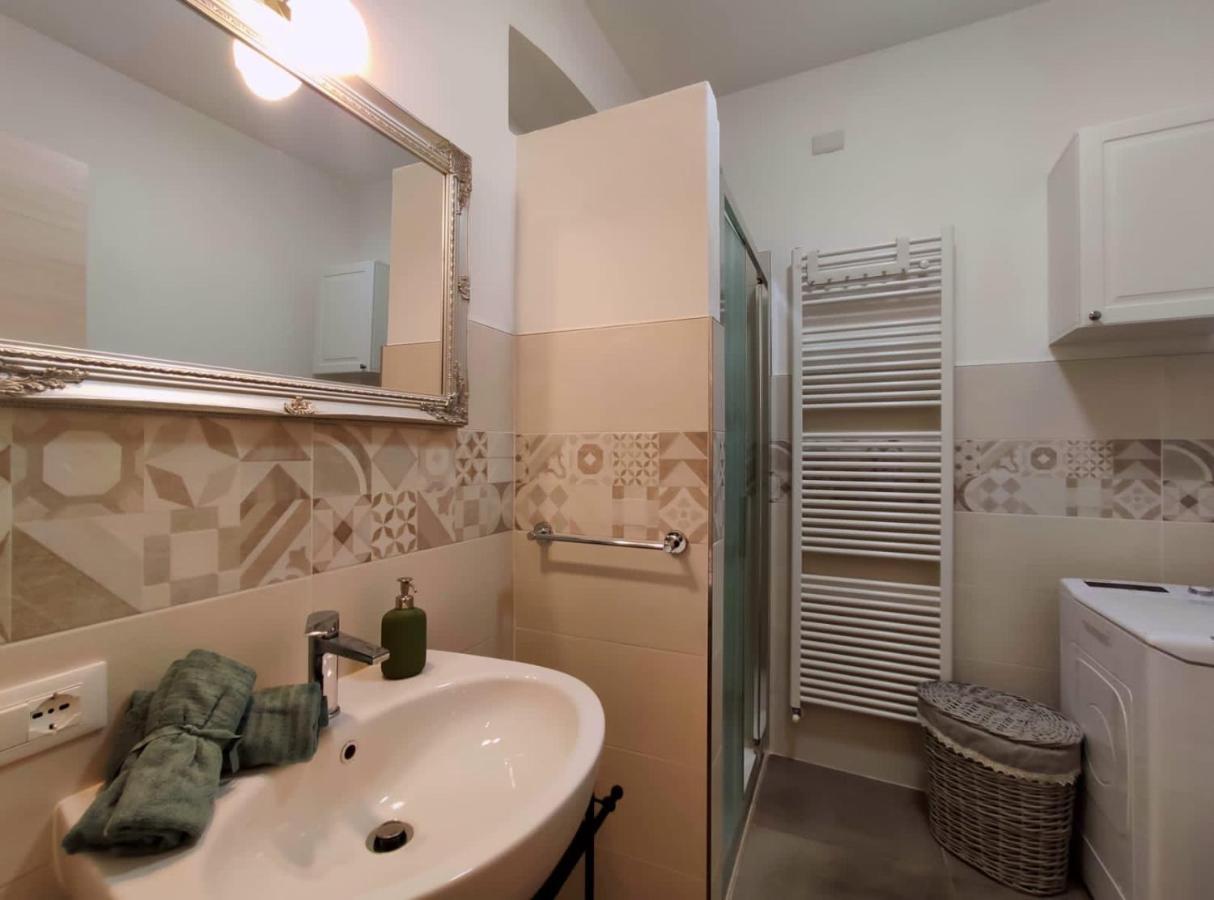 מנדלו דל לאריו La Casina Al Lago מראה חיצוני תמונה